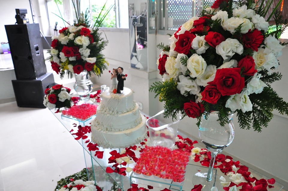 Cake and Flower bouquet