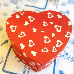 Ferrero rocher and rose in heart shape gift box