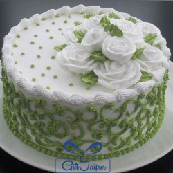 Flowery design cream cake