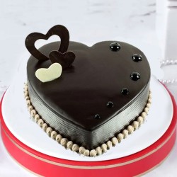 Heart shape chocolate truffle cake