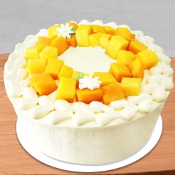 Beautiful design mango cake