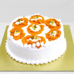 Cake with jalebi on top