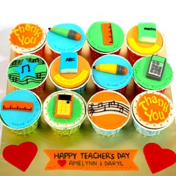 Happy Teachers Day Cup Cakes