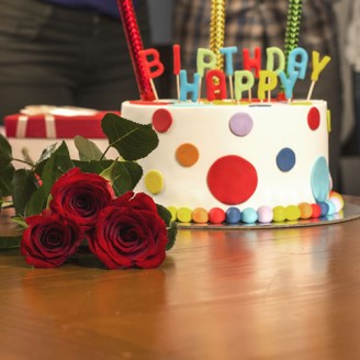 Birthday special cake with roses Online cake and flower delivery in Jaipur Delivery Jaipur, Rajasthan