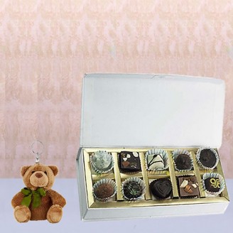 Home made chocolate box with teddy key chain Gift Hampers Delivery Jaipur, Rajasthan
