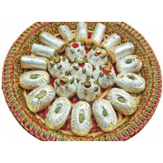 Mix kaju sweets in thali Traditional Delivery Jaipur, Rajasthan